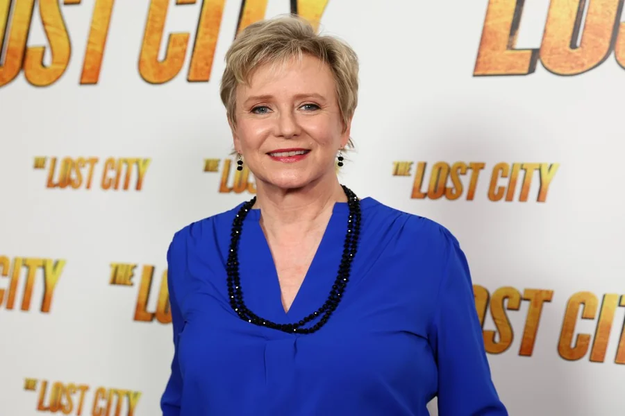Eve Plumb Net Worth 